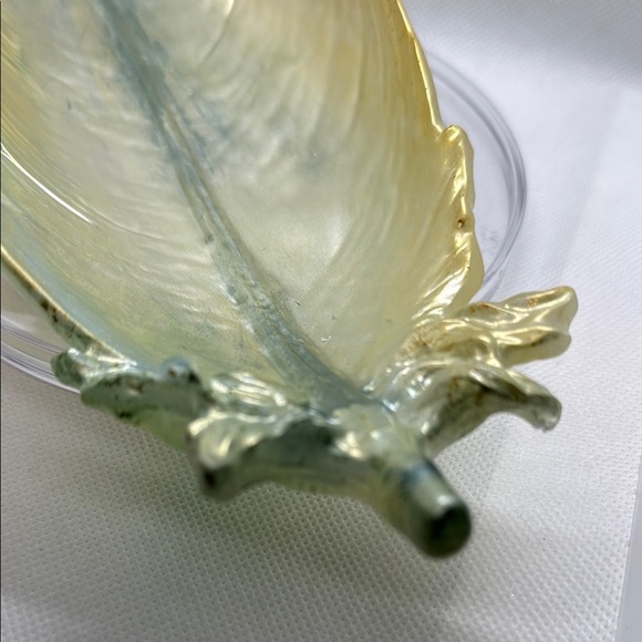 Elegant Gold and Silver Feather Resin Accent - Picture 3 of 12